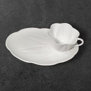 Shelley Regency Dainty White Snack Set Fine Bone China 9 in Oval Plate Flat Cup